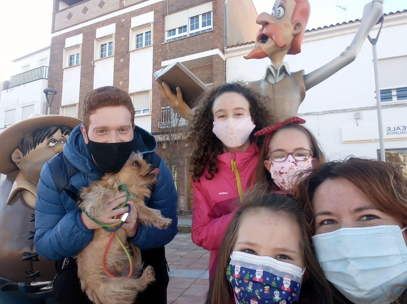 Más de ochenta personas participaron en la Yincana Familiar “En busca de la Navidad” Más de ochenta personas participaron en la Yincana Familiar “En busca de la Navidad”
