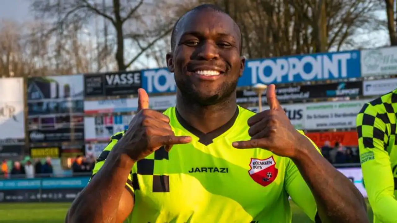 Royston Drenthe. Royston Drenthe.
