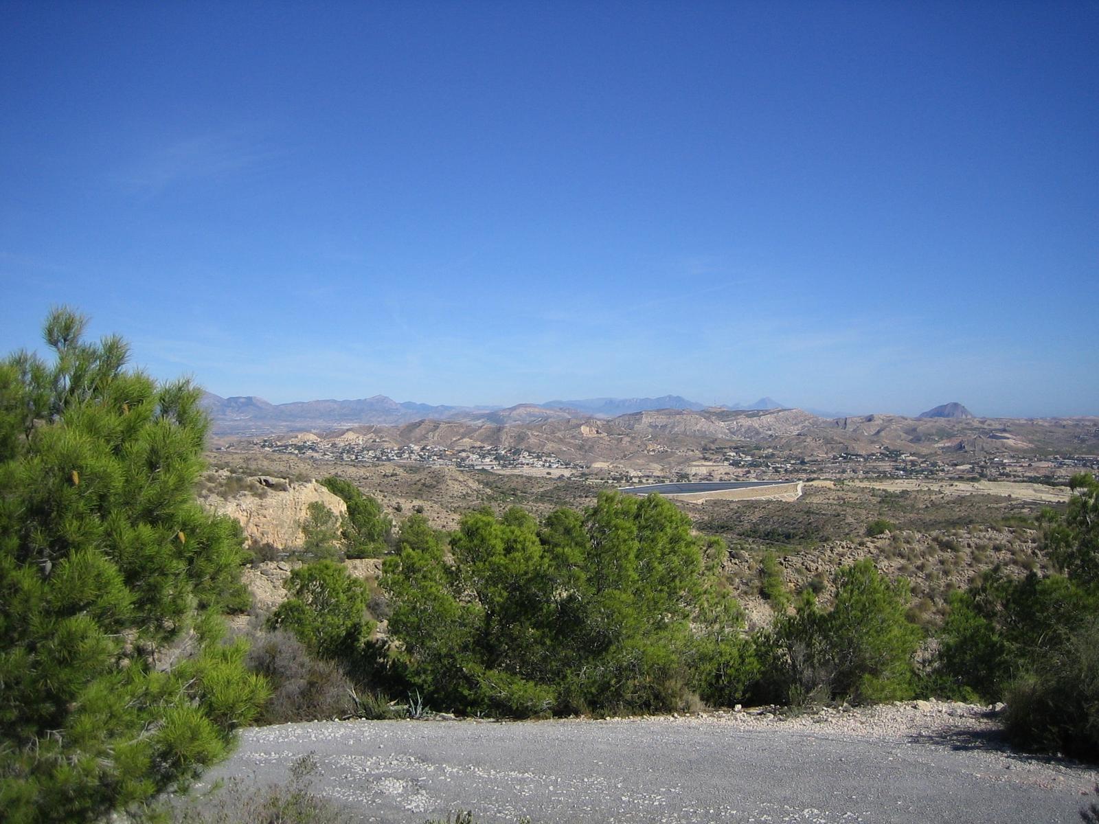 El colectivo Margalló reforesta este domingo el entorno del Barranc de Barbasena El colectivo Margalló reforesta este domingo el entorno del Barranc de Barbasena
