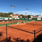 Los equipos alevín capitaneado por el joven Oscar Pantoja e infantil capitaneado por la brillante promesa Charo Esquiva del Club de Tenis de Torrevieja, se han proclamado CAMPEONES PROVINCIALES Los equipos alevín capitaneado por el joven Oscar Pantoja e infantil capitaneado por la brillante promesa Charo Esquiva del Club de Tenis de Torrevieja, se han proclamado CAMPEONES PROVINCIALES