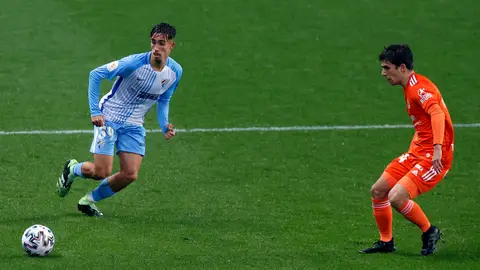 Un momento del encuentro entre el Málaga y el Oviedo Copa del Rey