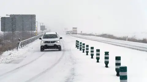4 carreteras de Ciudad Real están cerradas al tráfico debido a la nieve 4 carreteras de Ciudad Real están cerradas al tráfico debido a la nieve