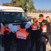 Se está llevando a cabo la coordinación entre la Concejalía y Protección Civil, Policía Local y Guardia Civil para trasladar a aquellas personas que así lo quieran a los hostales preparados para acogerlos 