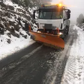La Diputación activa un operativo especial con máquinas quitanieves y retroexcavadoras ante el temporal que afecta a la provincia La Diputación activa un operativo especial con máquinas quitanieves y retroexcavadoras ante el temporal que afecta a la provincia