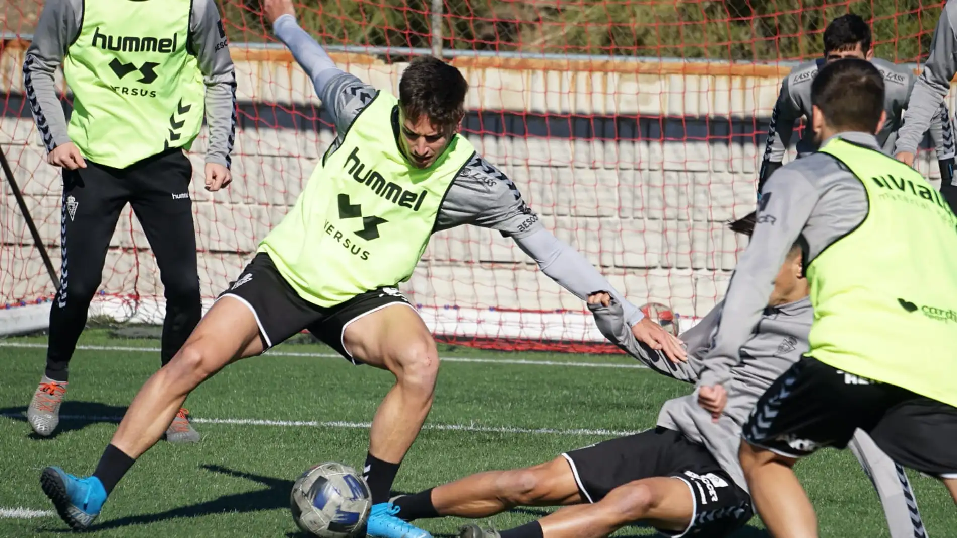 Carlos Palazón vuelve a los entrenamientos en el Real Murcia 