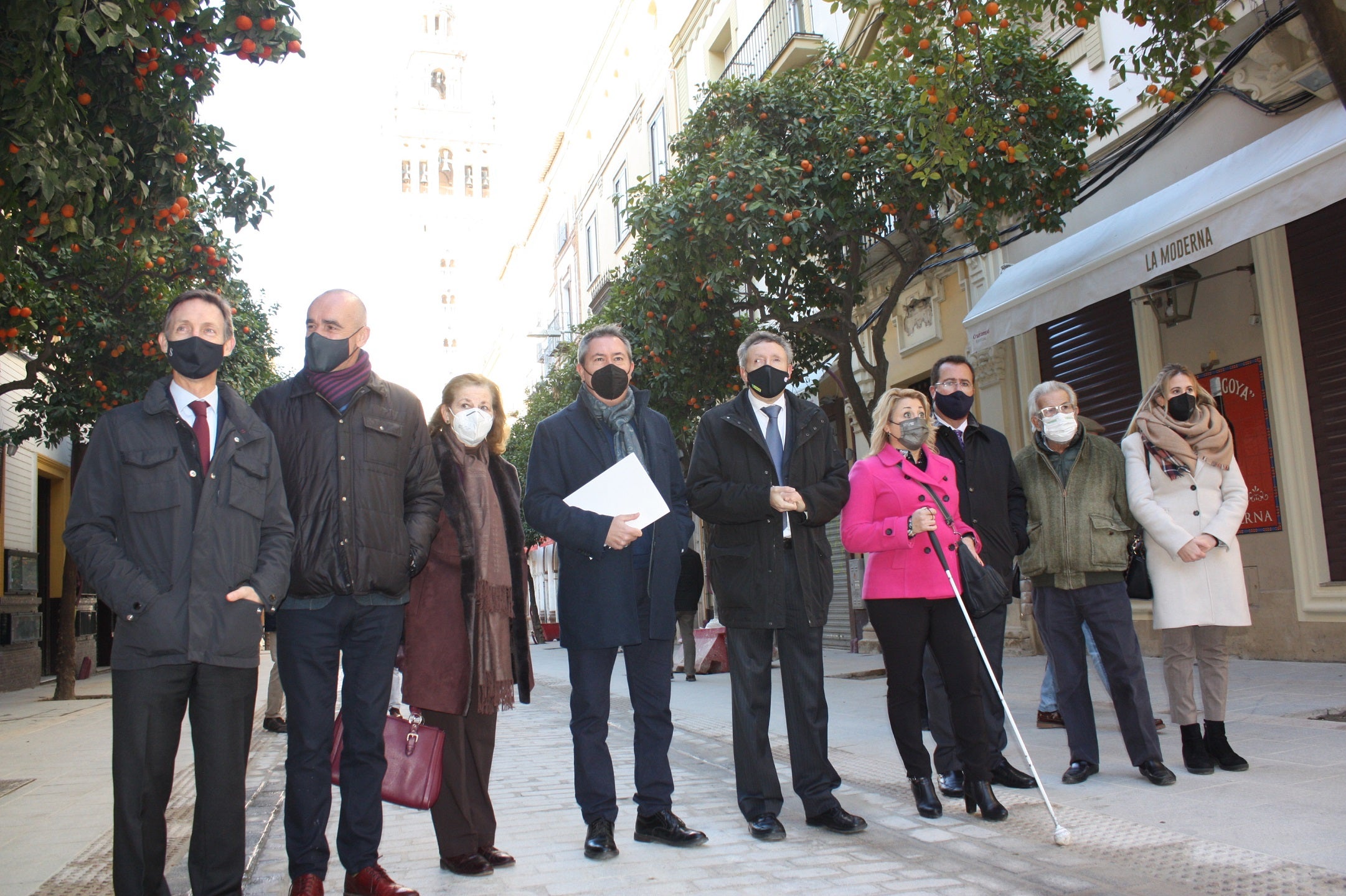 El Ayuntamiento de Sevilla reabre en febrero la céntrica calle Mateos Gago tras someterse a obras de reurbanización y peatonalización El Ayuntamiento de Sevilla reabre en febrero la céntrica calle Mateos Gago tras someterse a obras de reurbanización y peatonalización