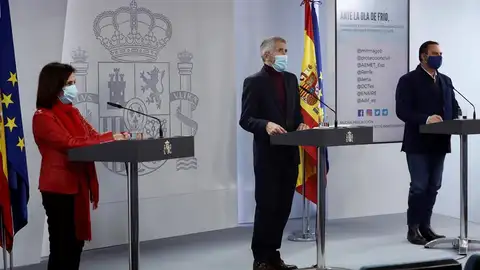 El ministro del Interior, Fernando Grande-Marlaska; la ministra de Defensa, Margarita Robles; y el ministro de Transportes, José Luis Ábalos. El ministro del Interior, Fernando Grande-Marlaska; la ministra de Defensa, Margarita Robles; y el ministro de Transportes, José Luis Ábalos.