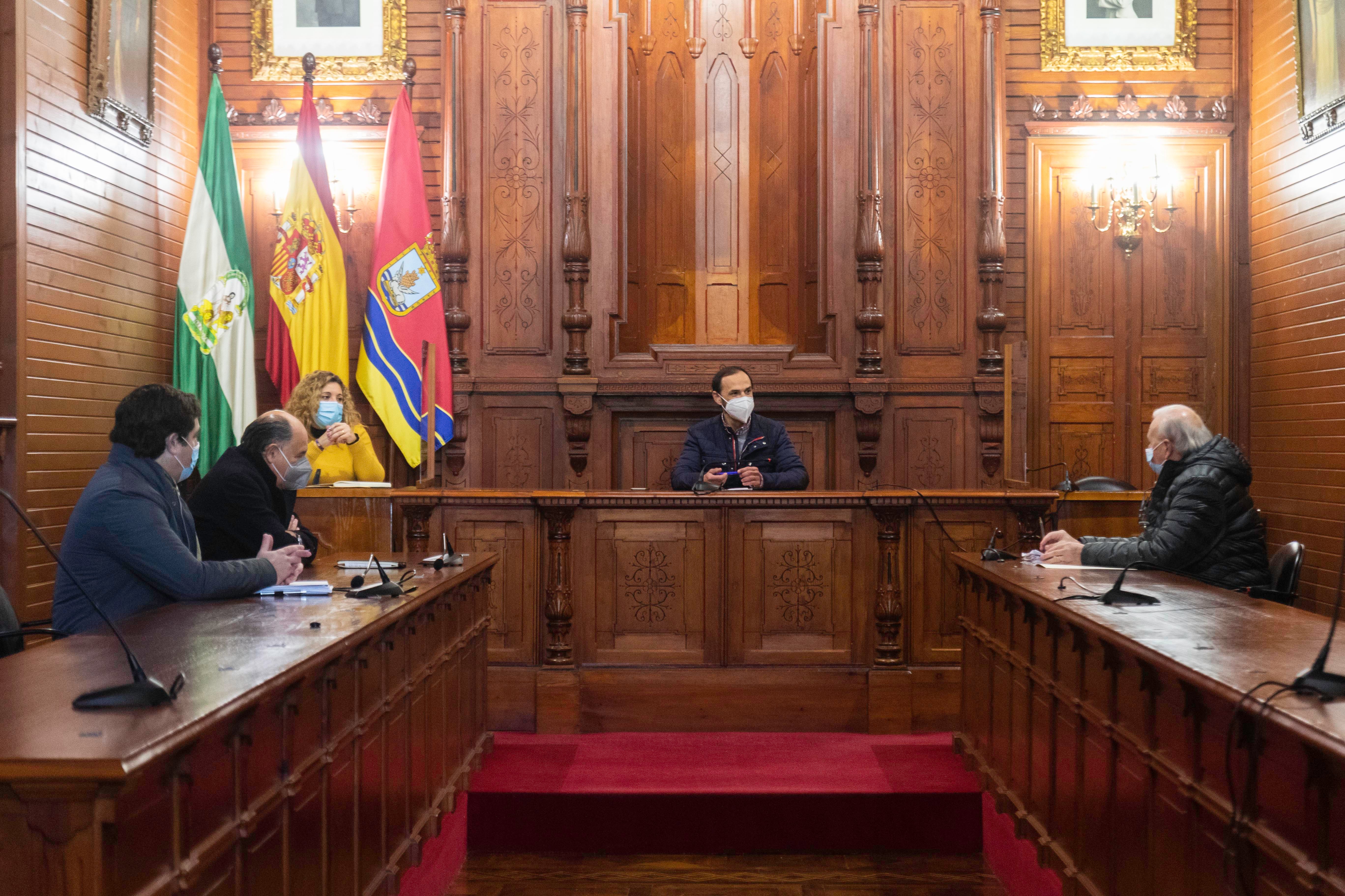 La Corporación de Sanlúcar debatirá proponer una Denominación de Origen propia para la manzanilla La Corporación de Sanlúcar debatirá proponer una Denominación de Origen propia para la manzanilla