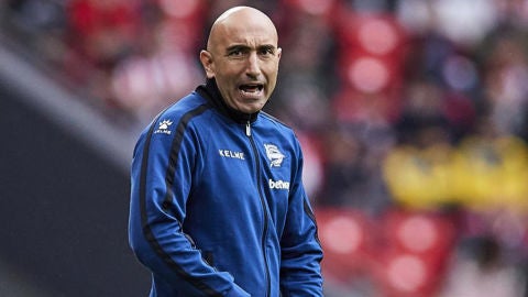 El Alav&eacute;s anuncia la contrataci&oacute;n de Abelardo como entrenador 