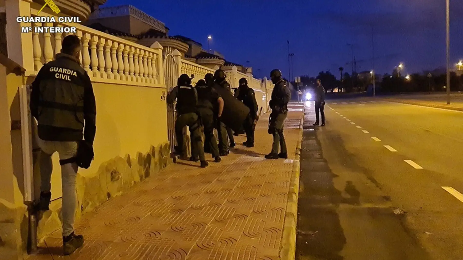 La Guardia Civil desarticula una organización criminal con infraestructura logística en la Vega Baja