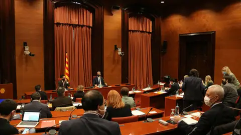 Els partits es van reunir al desembre per abordar les eleccions del 14 de febrer. Els partits es van reunir al desembre per abordar les eleccions del 14 de febrer.