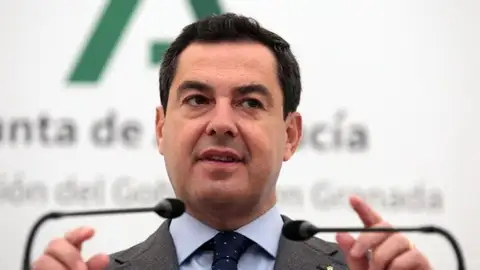 A3 Noticias 1 (13-01-21) Juanma Moreno limita la movilidad en Andalucía y dice al Gobierno que vaya pensando en un confinamiento total A3 Noticias 1 (13-01-21) Juanma Moreno limita la movilidad en Andalucía y dice al Gobierno que vaya pensando en un confinamiento total