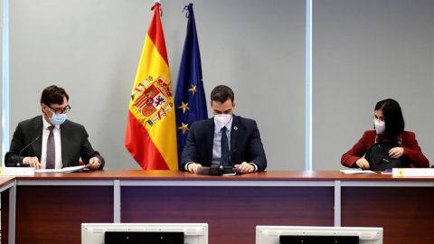 Salvador Illa, Pedro S&aacute;nchez, Carolina Darias