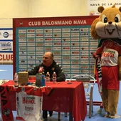 Zupo Equisoain, entrenador del Balonmano Nava Zupo Equisoain, entrenador del Balonmano Nava