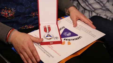 Medallas al mérito de emergencias Medallas al mérito de emergencias