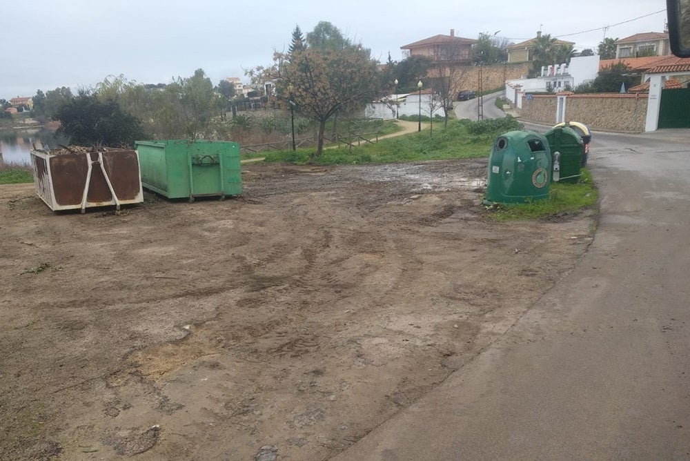 Los vecinos de Proserpina piden no depositar la basura fuera de los lugares estipulados. Los vecinos de Proserpina piden no depositar la basura fuera de los lugares estipulados.
