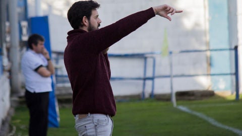Pablo Busto, entrenador del Ceares