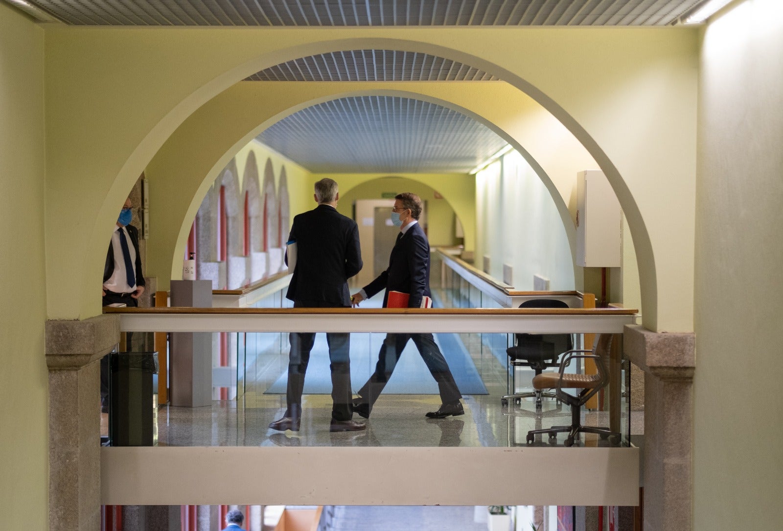 Feijóo demandará de Sánchez “directrices claras” para el uso de las FFP2 y el 8,2% de las vacunas para los mayores de 80 años Feijóo demandará de Sánchez “directrices claras” para el uso de las FFP2 y el 8,2% de las vacunas para los mayores de 80 años