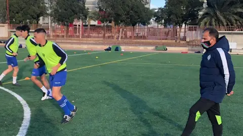 Mariano Neira, entrenador del Kelme CF. KELME CF
