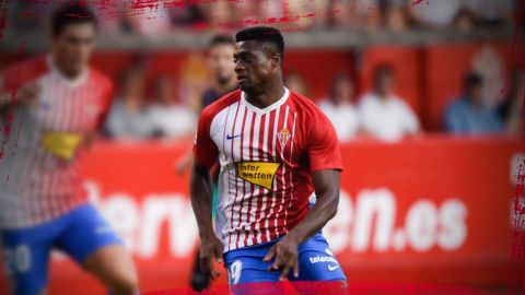 Neftal&iacute;, jugador del Sporting de Gij&oacute;n