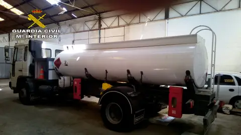 La Guardia Civil desarticula un grupo organizado especializado en el timo de “el nazareno” y fraude a la Seguridad Social La Guardia Civil desarticula un grupo organizado especializado en el timo de “el nazareno” y fraude a la Seguridad Social