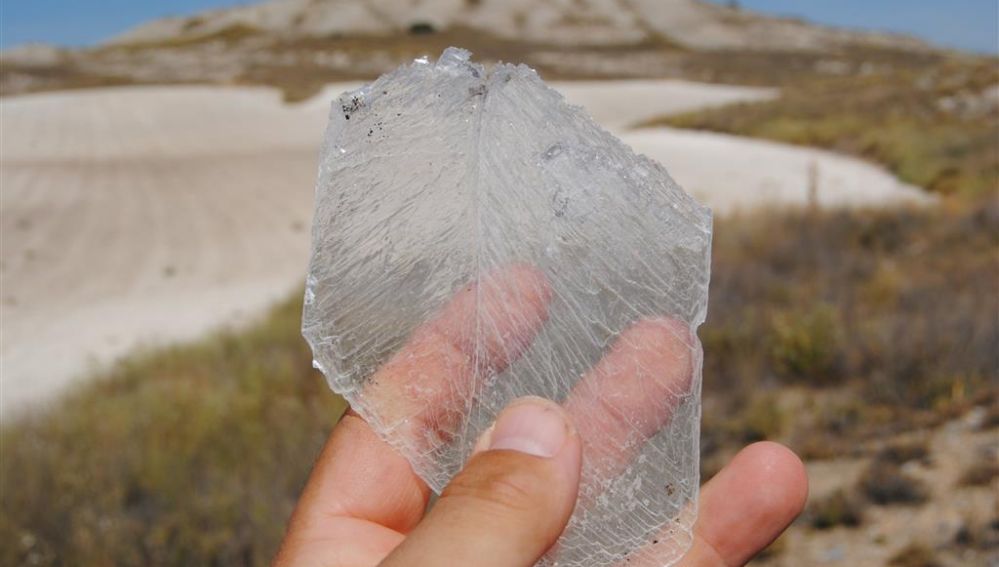 Cristal de yeso especular transparente