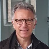 Roger Llanes
