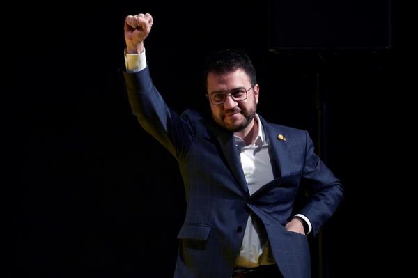 Tertulia: ¿Habrá tripartito con ERC en Cataluña? Tertulia: ¿Habrá tripartito con ERC en Cataluña?