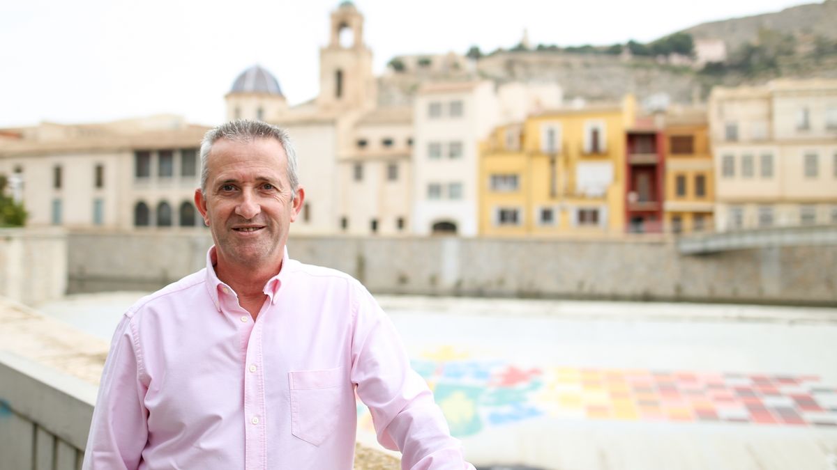 Ciudadanos Orihuela pide la dimisión del concejal de Sanidad por su vacunación irregular Ciudadanos Orihuela pide la dimisión del concejal de Sanidad por su vacunación irregular