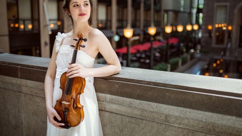 Mar&iacute;a Due&ntilde;as