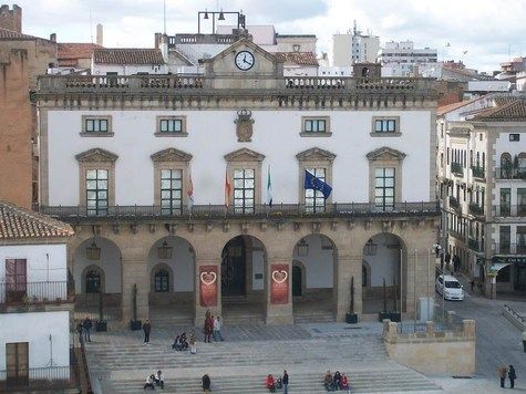 UGT logra que se perciba la retribución completa durante las vacaciones de los trabajadores del Ayuntamiento de Cáceres UGT logra que se perciba la retribución completa durante las vacaciones de los trabajadores del Ayuntamiento de Cáceres