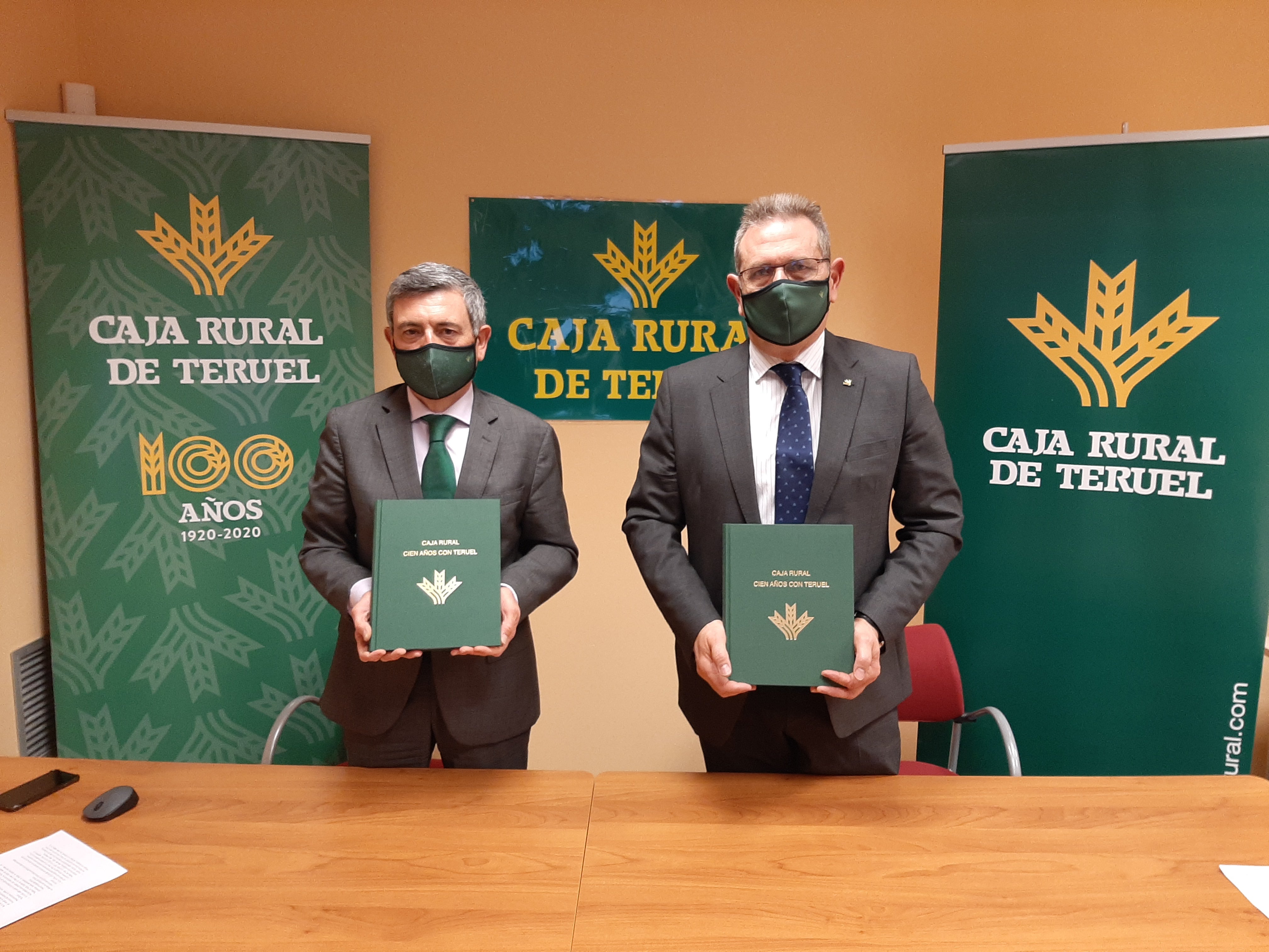 Caja Rural celebra su centenario con una publicación Caja Rural celebra su centenario con una publicación
