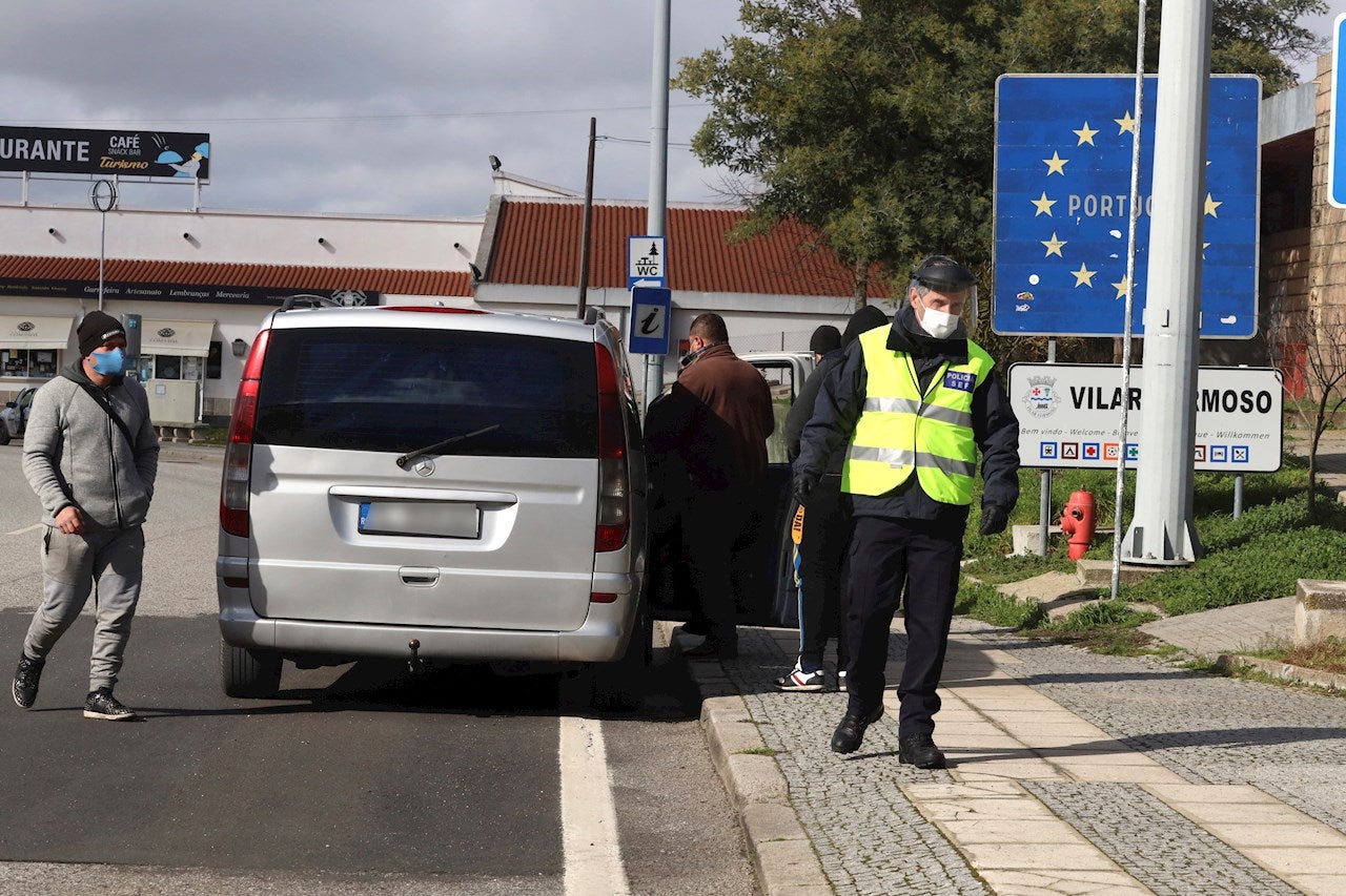 Nuevas medidas y confinamiento en Madrid, Castilla y León, Cataluña y últimas noticias del coronavirus en España hoy Nuevas medidas y confinamiento en Madrid, Castilla y León, Cataluña y últimas noticias del coronavirus en España hoy