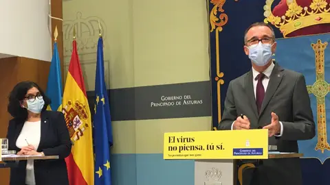 Rueda de prensa del consejero de Salud, Pablo Fernández, y la gerente del Sespa, Concepción Saavedra Rueda de prensa del consejero de Salud, Pablo Fernández, y la gerente del Sespa, Concepción Saavedra