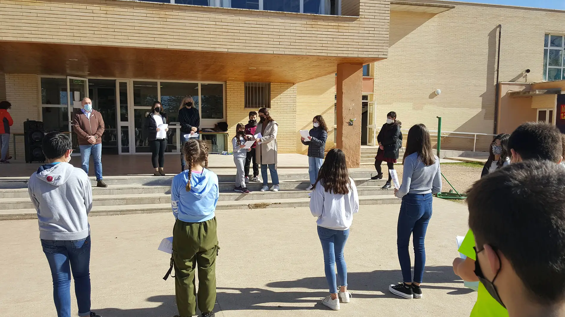 Los centros educativos de Argamasilla de Alba conmemoraron el Día Escolar de la Paz y la No Violencia