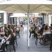 ¿Nos estamos tomando la sexta ola a la ligera? ¿Nos estamos tomando la sexta ola a la ligera?