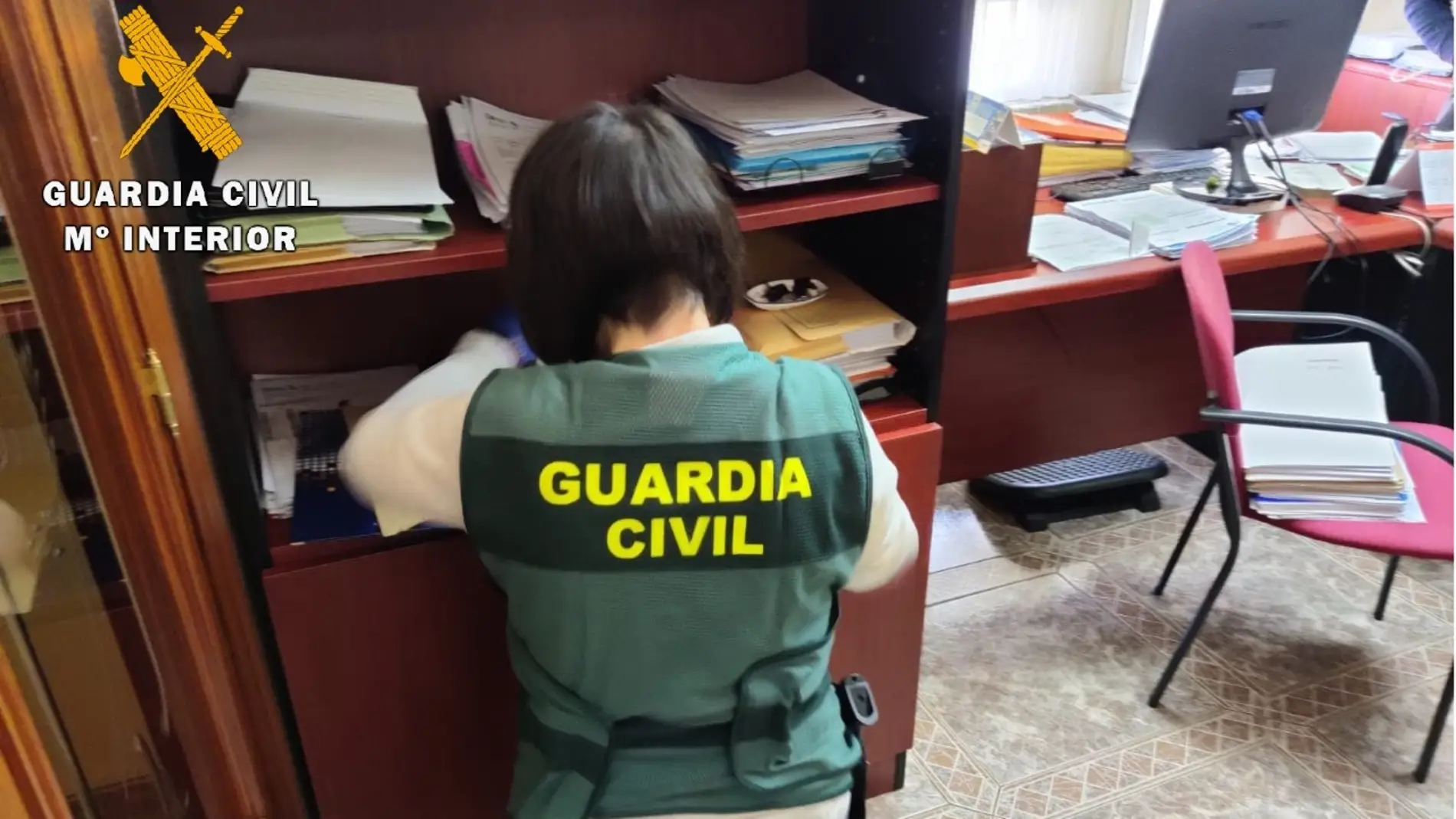 La Guardia Civil detiene a dos personas supuestos autores de 23 delitos de estafa, apropiación indebida y usurpación de estado civil