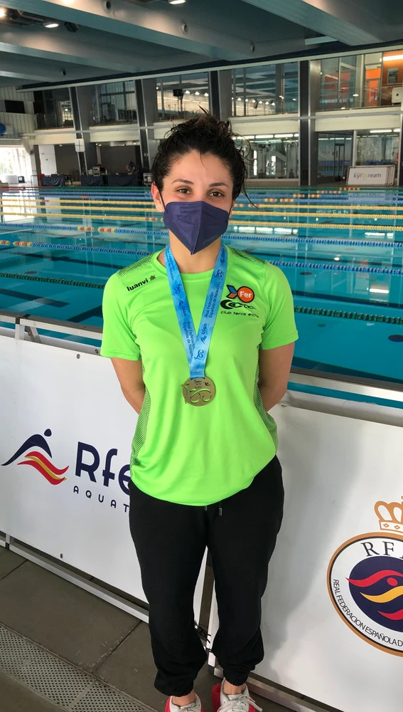 La nadadora Alba Herrero, campeona de España en la prueba de 5000 metros Junior 2.
