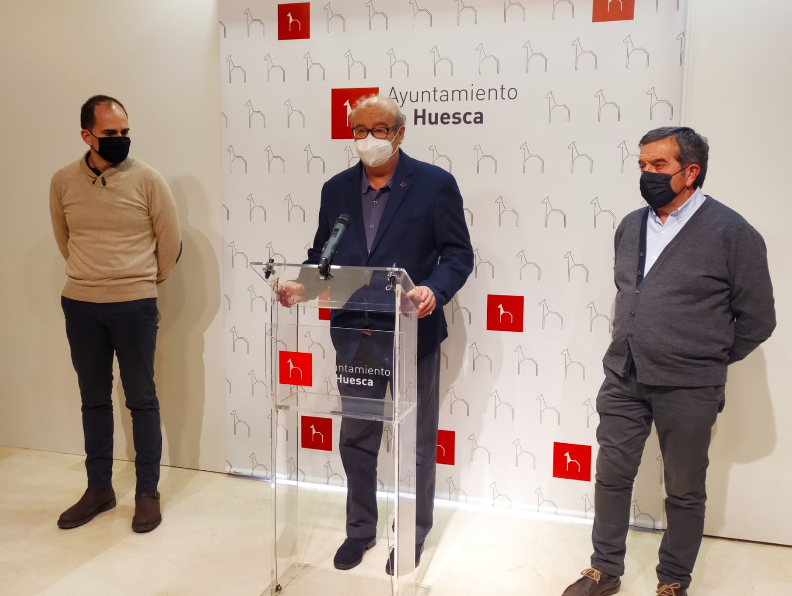 Grhusa ampliará la plantilla y renovará la maquinaria para la limpieza viaria de Huesca Grhusa ampliará la plantilla y renovará la maquinaria para la limpieza viaria de Huesca