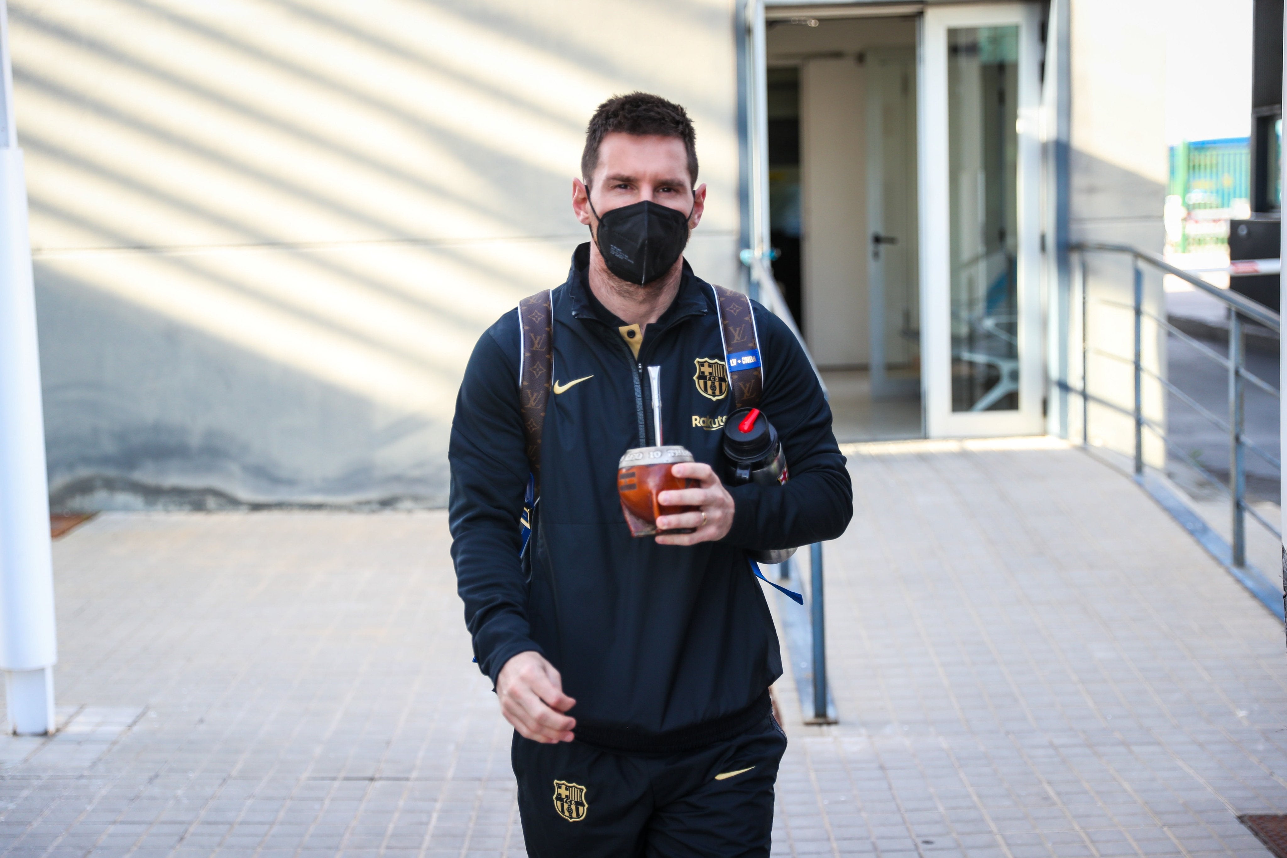 El FC.Barcelona, con Messi a la cabeza, amenaza el sueño copero del Granada CF. Onda Deportiva Granada 3/02/2021 El FC.Barcelona, con Messi a la cabeza, amenaza el sueño copero del Granada CF. Onda Deportiva Granada 3/02/2021