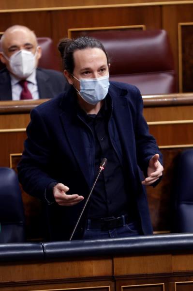 Tertulia: ¿Qué busca Iglesias cuestionando el sistema democrático? Tertulia: ¿Qué busca Iglesias cuestionando el sistema democrático?