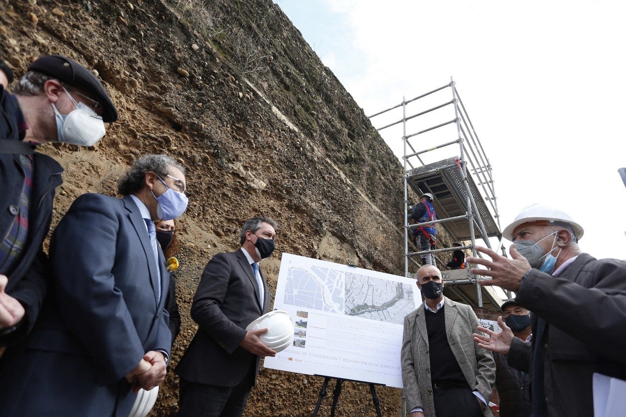 Arranca la segunda fase de las obras de restauración de la muralla de la Macarena Arranca la segunda fase de las obras de restauración de la muralla de la Macarena