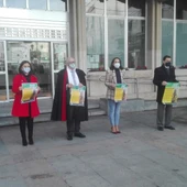 La AECC ha leído un manifiesto con la presencia de representantes del Ayuntamiento La AECC ha leído un manifiesto con la presencia de representantes del Ayuntamiento