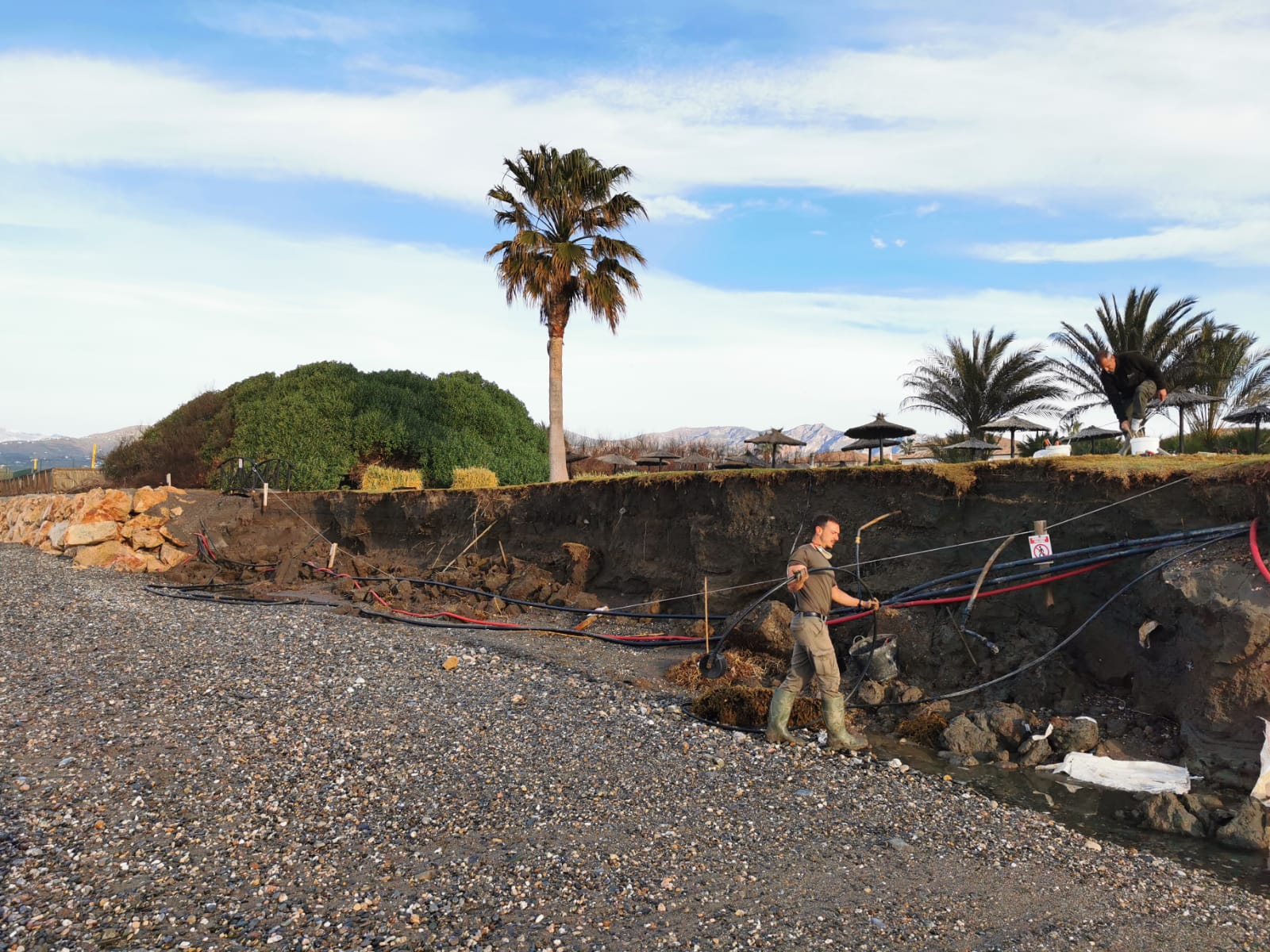 El Gobierno licita las obras del espigón de Playa Granada El Gobierno licita las obras del espigón de Playa Granada