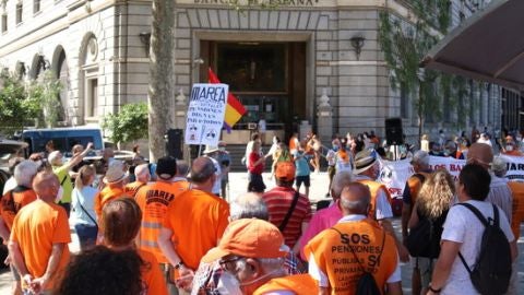 Els pensionistes reclamen que es blindin les pensions p&uacute;bliques.