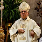 Sanidad investiga la vacunación contra la Covid del obispo de Orihuela-Alicante 