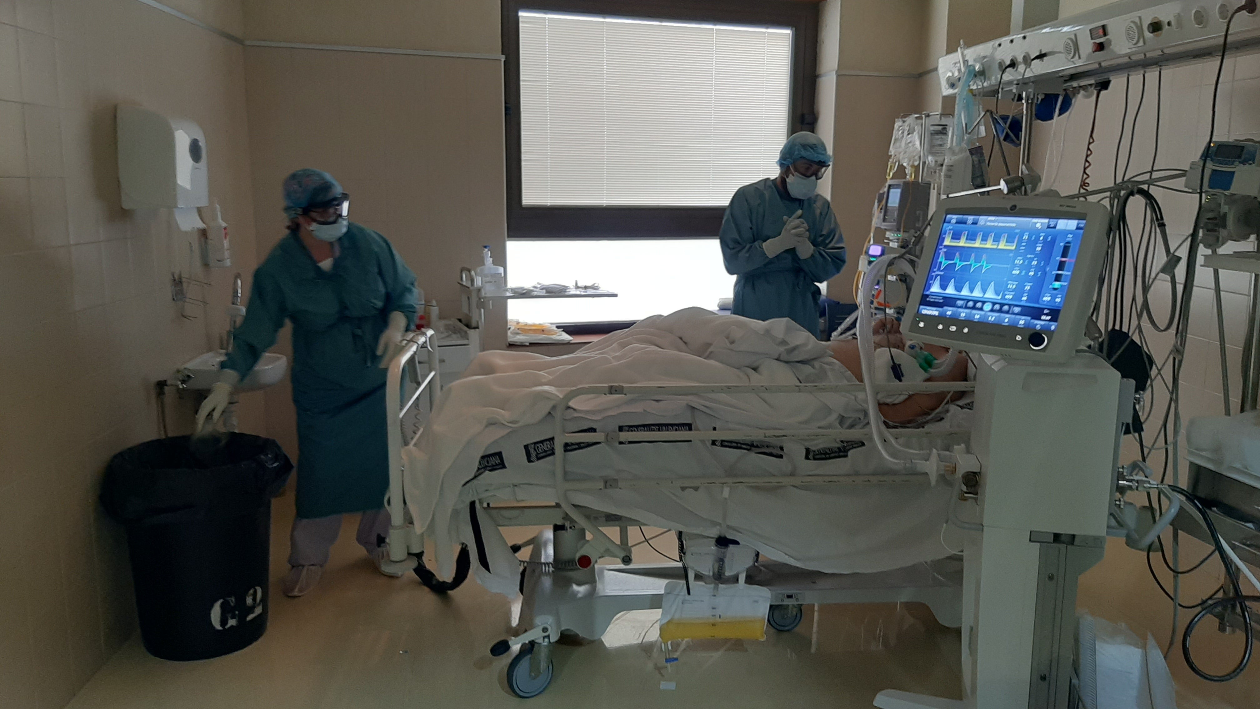 Investigadores del CIO creen inevitable una cuarta oleada de la pandemia tras la Semana Santa Investigadores del CIO creen inevitable una cuarta oleada de la pandemia tras la Semana Santa