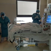 Unidad de Cuidados Intensivos del Hospital General Universitario de Elche durante la covid-19. Unidad de Cuidados Intensivos del Hospital General Universitario de Elche durante la covid-19.