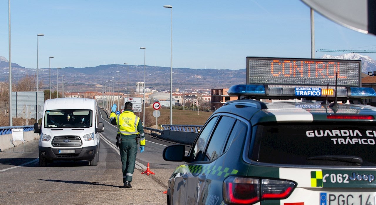 Confinamiento, nuevas medidas y restricciones en Madrid, Castilla - La Mancha, Cataluña, Andalucía y últimas noticias de la Covid-19 en España hoy Confinamiento, nuevas medidas y restricciones en Madrid, Castilla - La Mancha, Cataluña, Andalucía y últimas noticias de la Covid-19 en España hoy