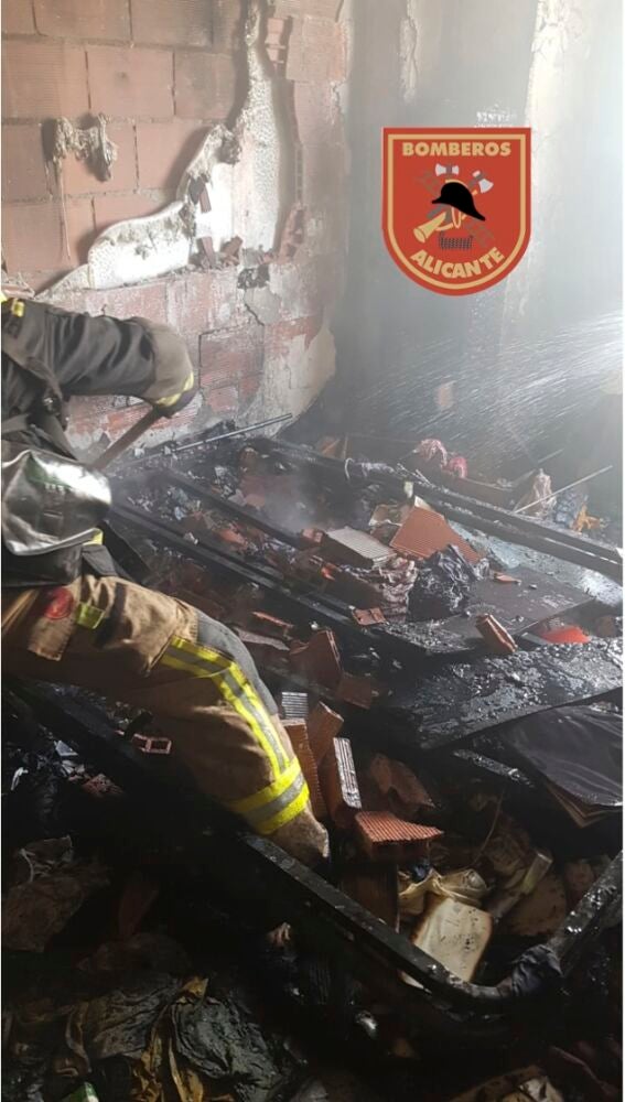 Interior del piso incendiado